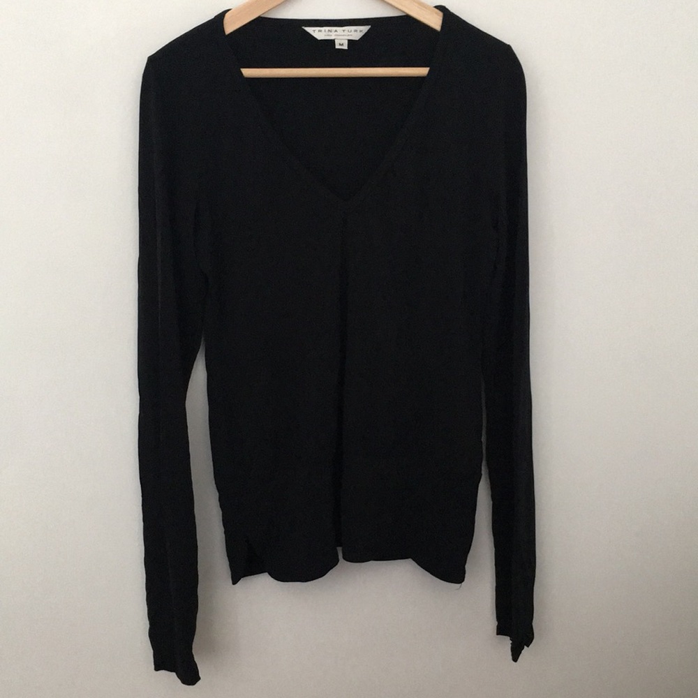 Trina Turk V Neck top